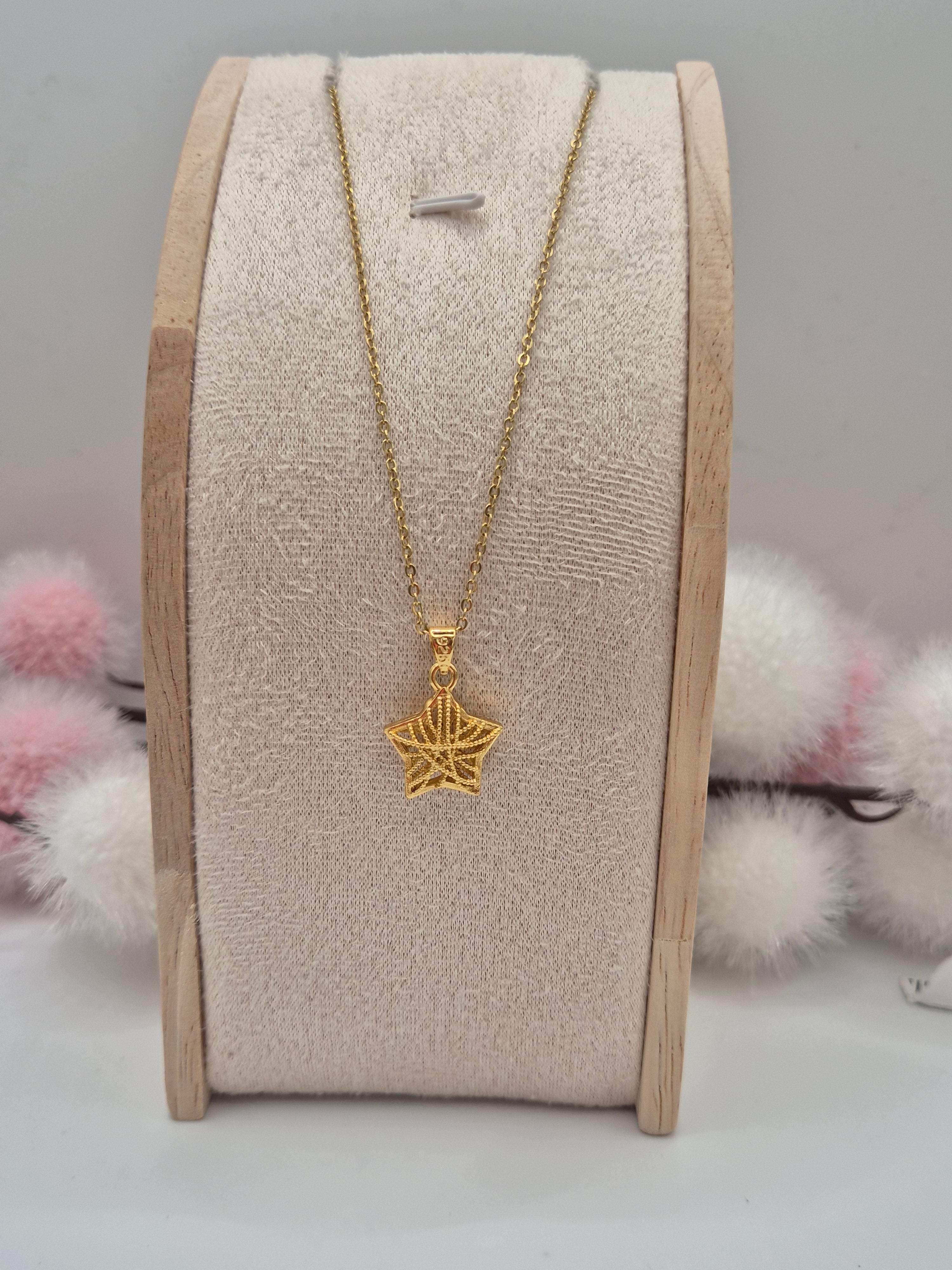Collier Nova