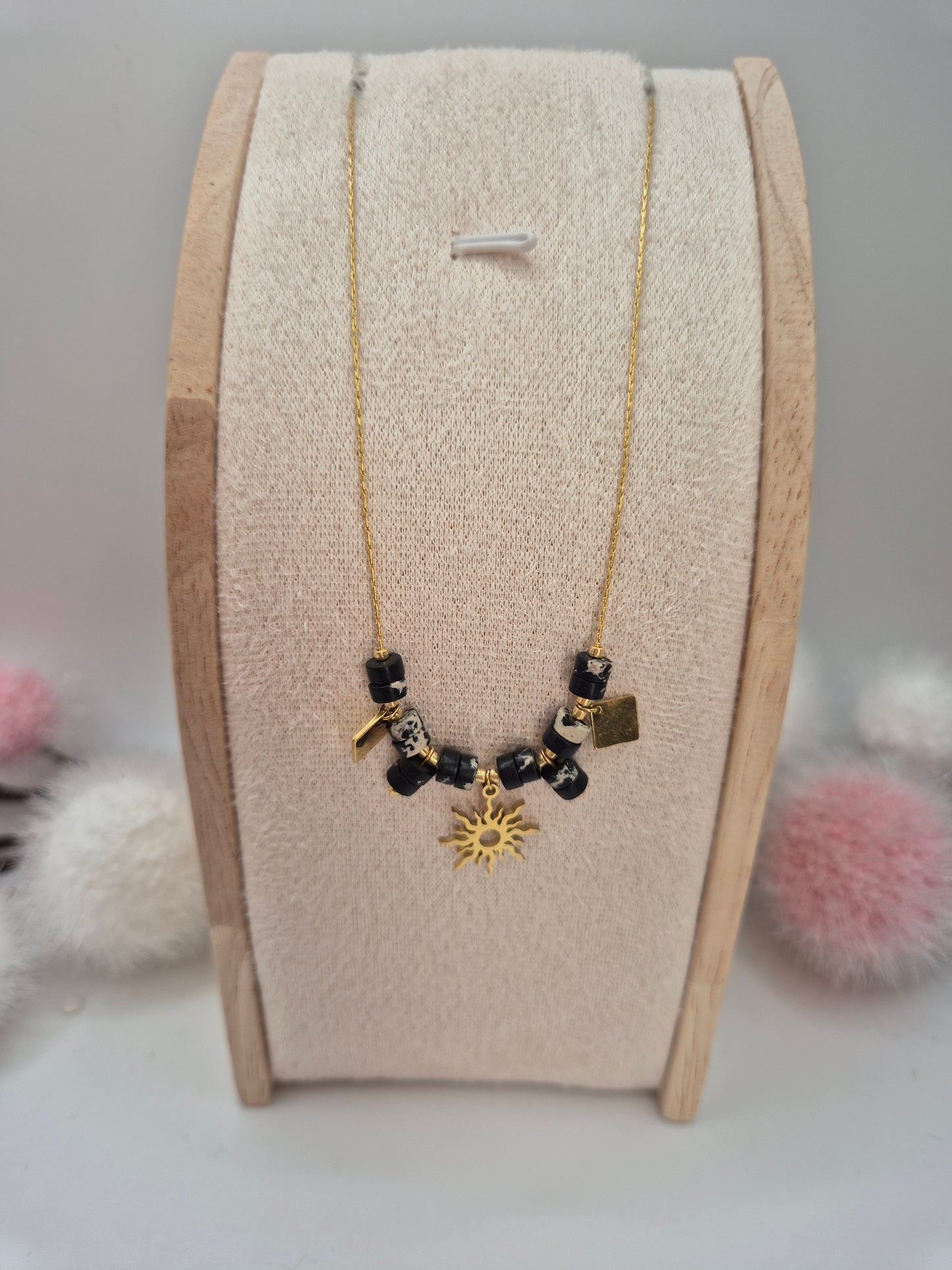 Collier Grand Soleil en Pierre Impériale Noire